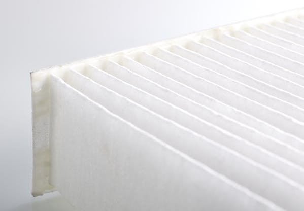 nonwoven white filter with a high initial strength 